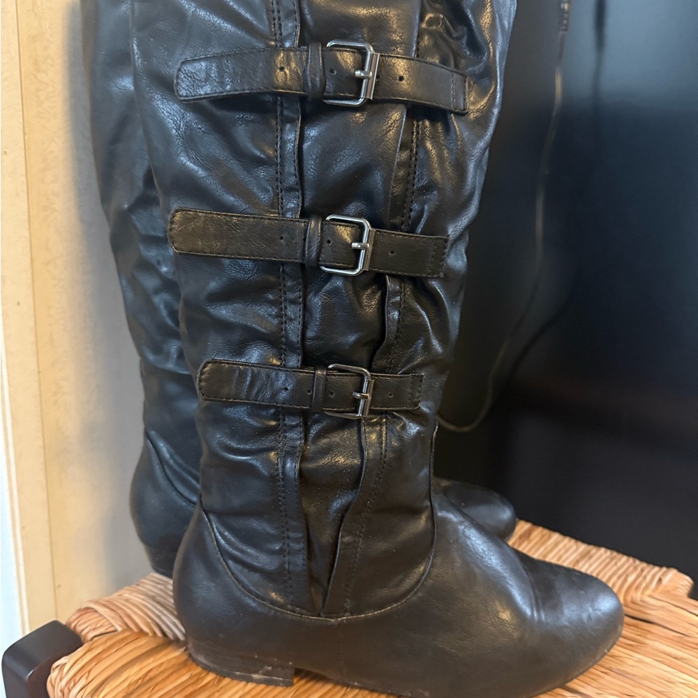 Wide Calf Stylish Black Women's Boots by John Romaine